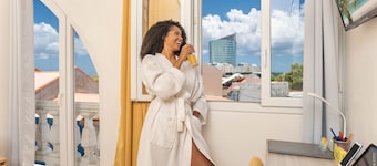 Foyal Suites