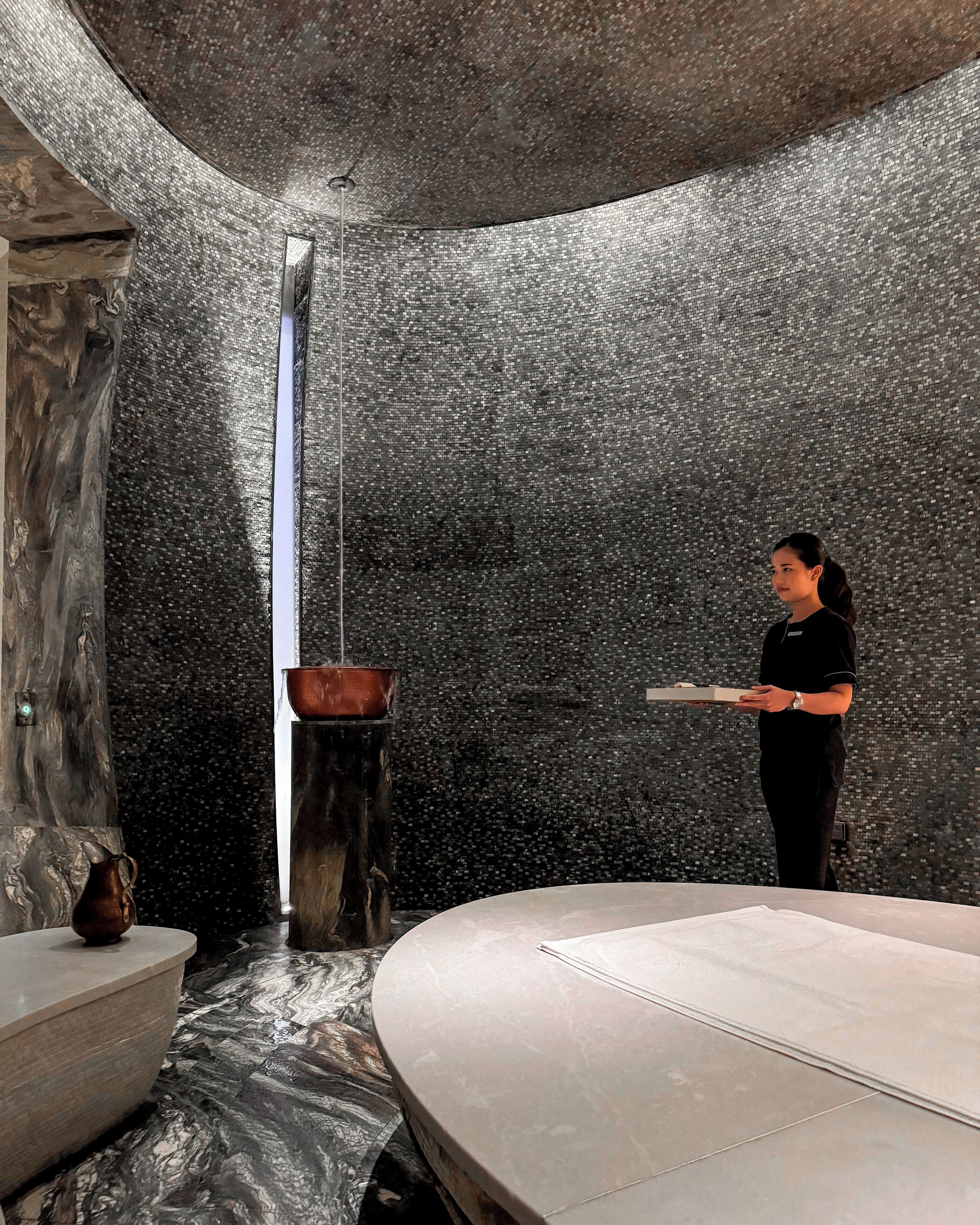 Photo - Four Seasons Hotel Kuwait at Burj Alshaya