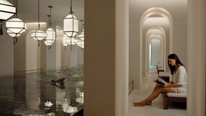 Indoor pool, outdoor pool, sun loungers - Four Seasons Hotel Kuwait at Burj Alshaya (Kuwait City)
