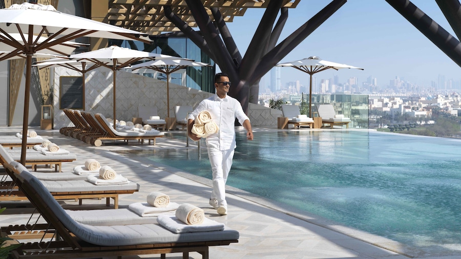 Four Seasons Hotel Kuwait at Burj Alshaya