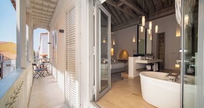 Nacar Hotel Cartagena, Curio Collection by Hilton