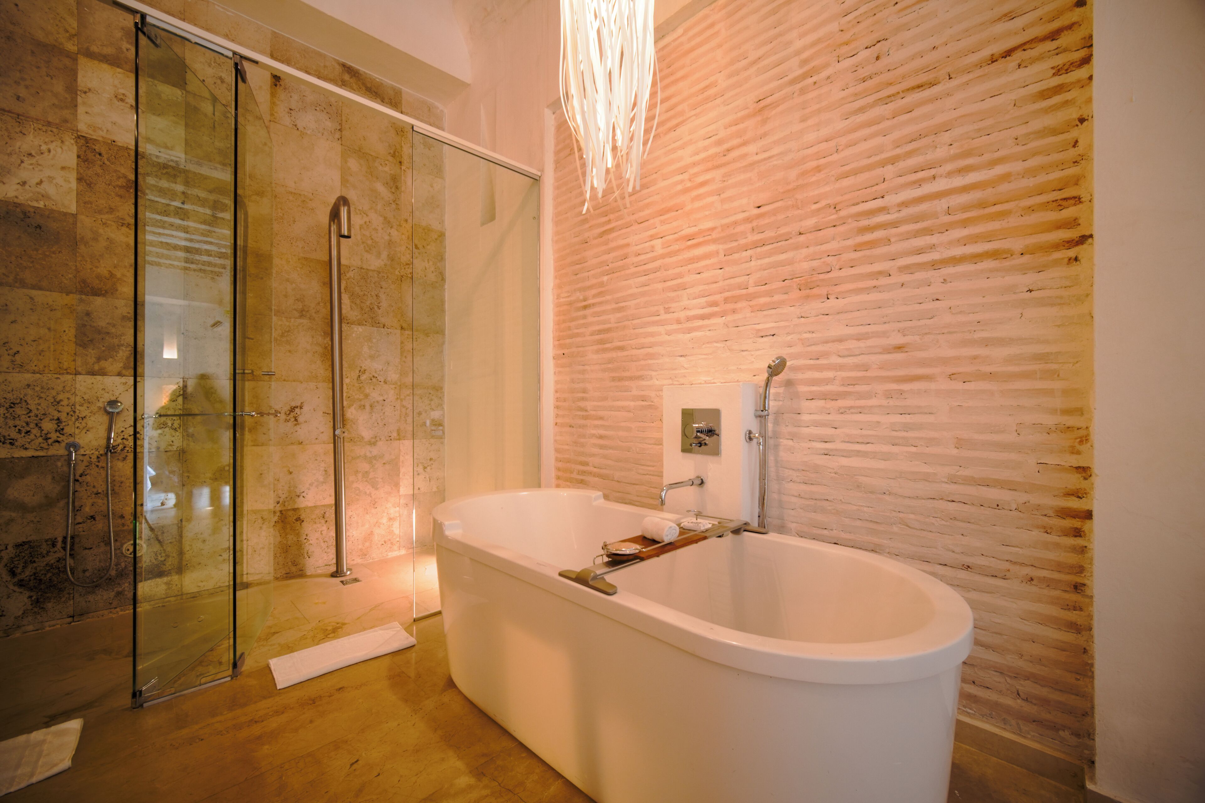 suite, 1 king bed (penthouse) | bathroom | free toiletries, hair dryer, bathrobes, towels