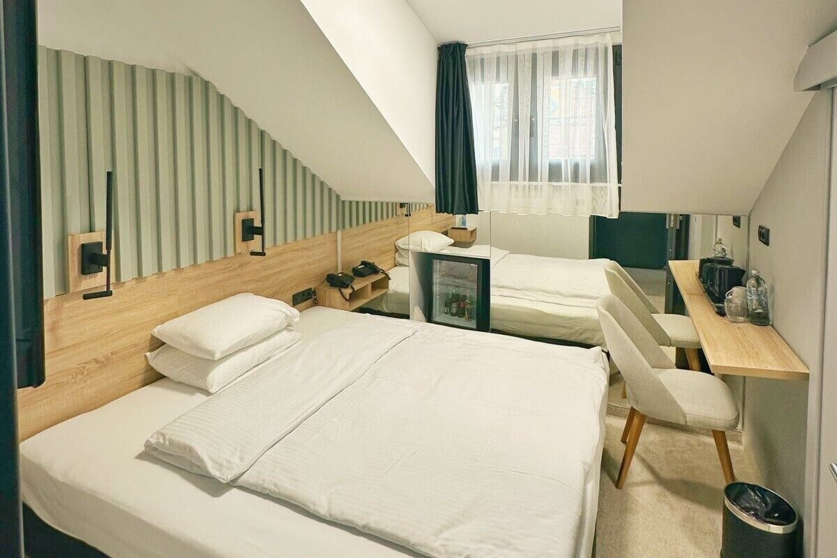 1 bedroom, premium bedding, minibar, in-room safe