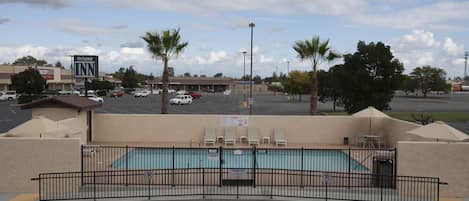 Outdoor pool, pool loungers