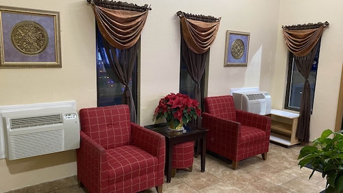 Newton Inn In Newton, KS