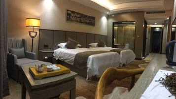 Minibar, in-room safe, free WiFi, bed sheets