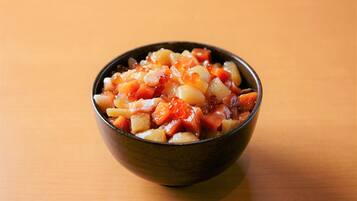 Se ofrece un desayuno japonés todos los días (por un coste adicional)