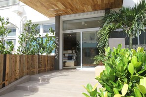 Entrée de l’hébergement