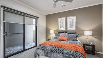 House, 4 Bedrooms, 2 Bathrooms | 4 bedrooms, iron/ironing board, free WiFi
