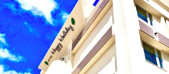 Hotel Happy Holiday Ishigakijima