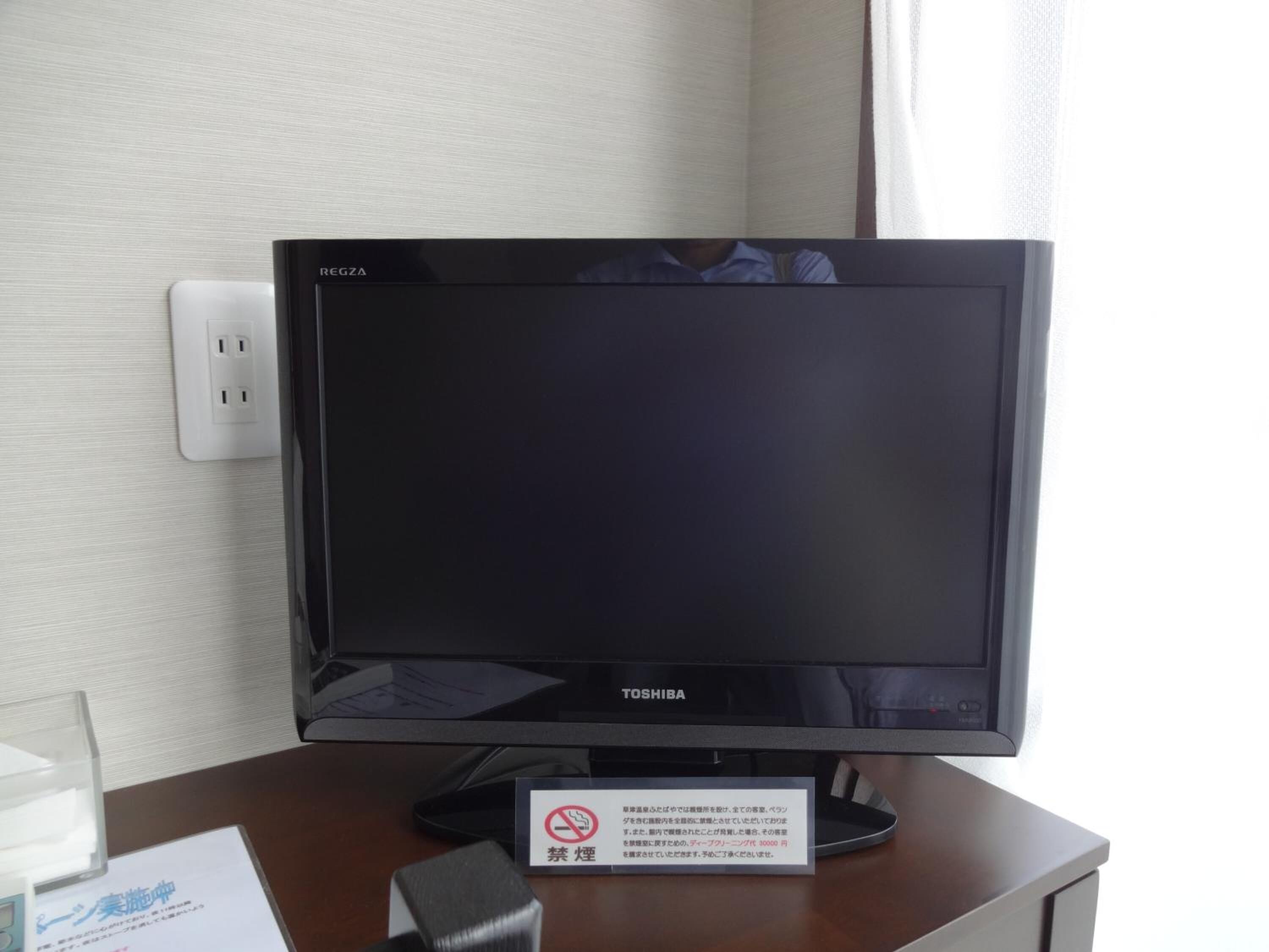 down duvets, blackout curtains, free wifi