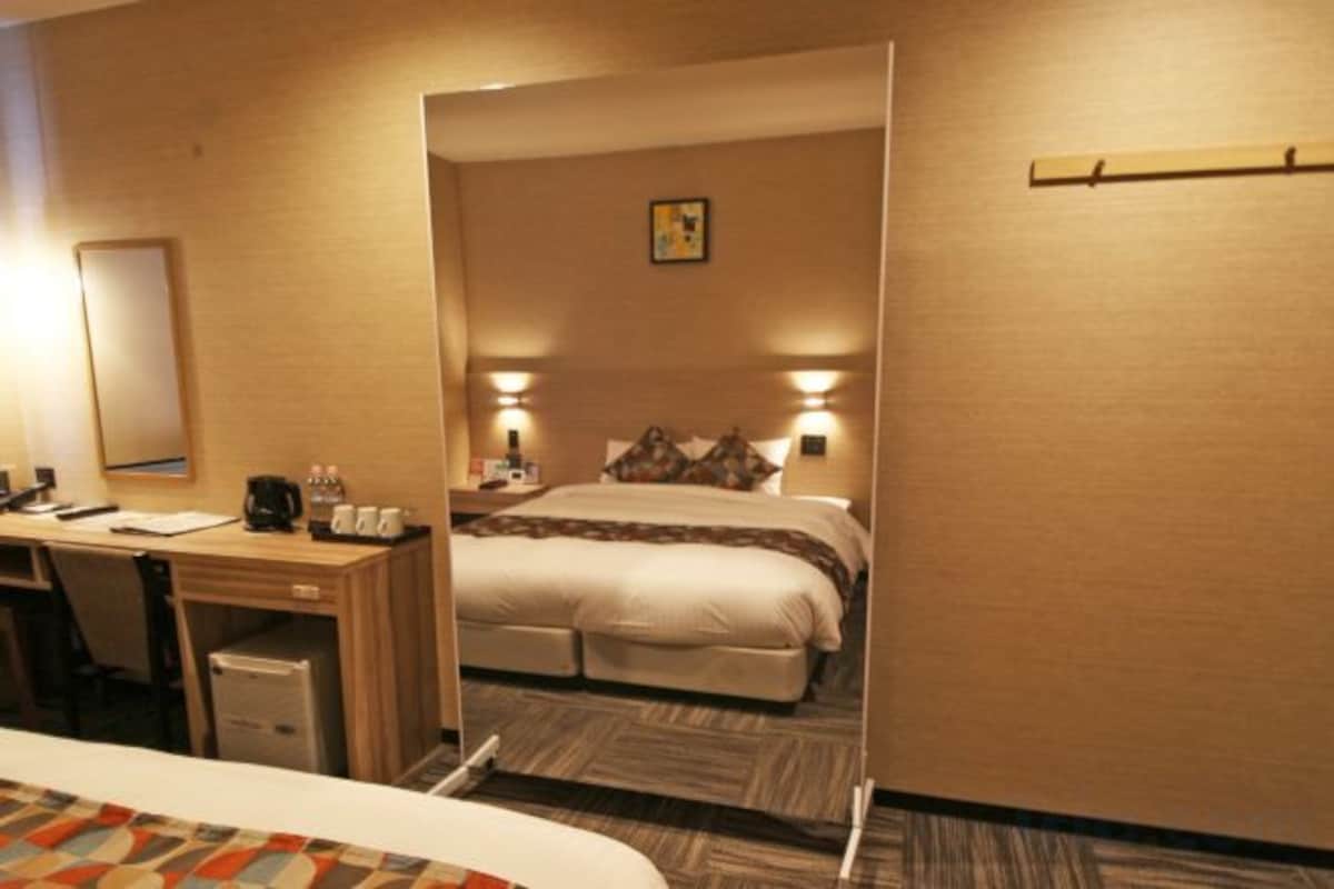 Quad Room With Sofa Bed - Non-Smoking