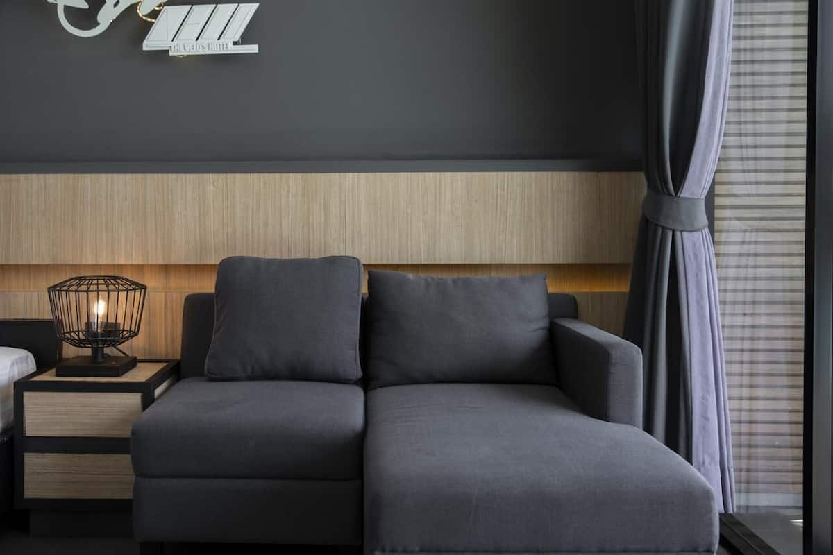 deluxe double room, pool access | egyptian cotton sheets, premium bedding, in-room safe