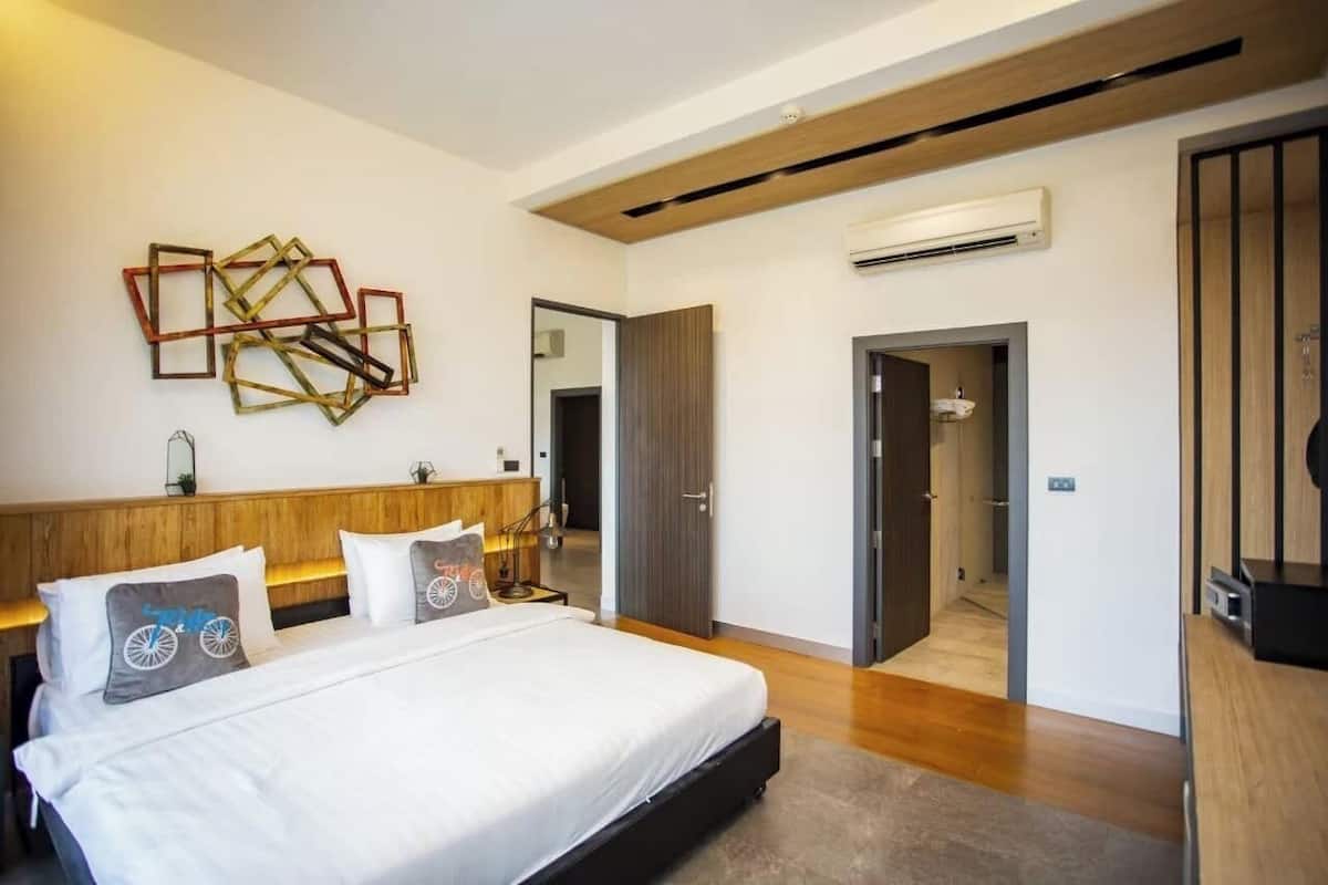 Junior Studio Suite