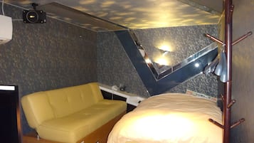 Business Room, Smoking | Desk, soundproofing, free WiFi, bed sheets