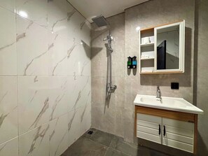 Luxury Single | Bathroom -  AB Hotel Kuta (Kuta)
