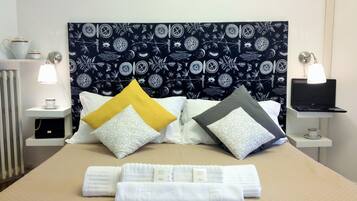 Double or Twin Room | Desk, soundproofing, iron/ironing board, free cribs/infant beds