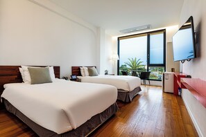 Deluxe Twin Room (Hotel)