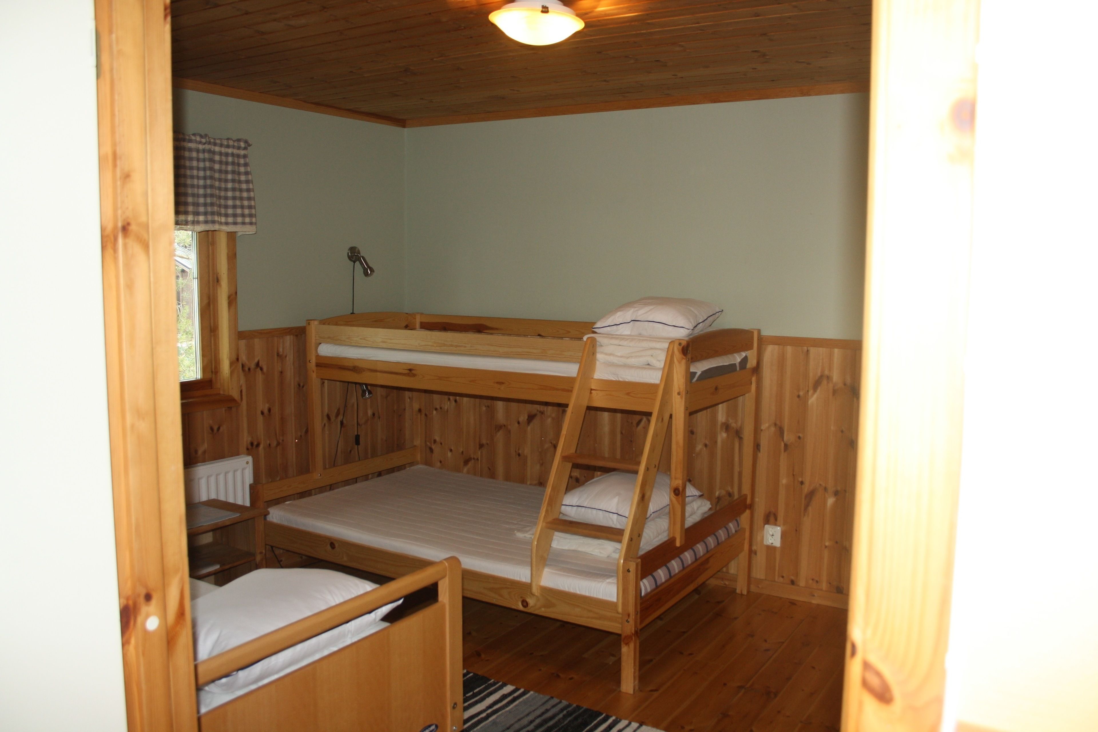 Klassiek huisje, 1 slaapkamer, privébadkamer, uitzicht op meer | Gratis wifi