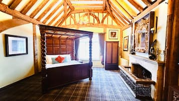 The King John Suite | 2 bedrooms, premium bedding, individually furnished, desk