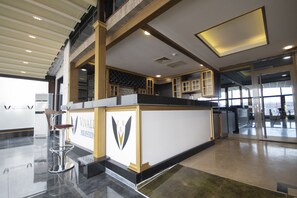 Breakfast, lunch, dinner served; international cuisine - Vivaldi Park Hotel (Ankara)