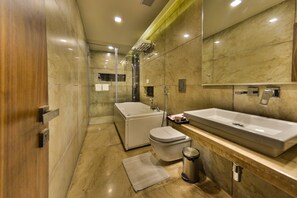 Free toiletries, hair dryer, bathrobes, slippers - Clarks Inn Srinagar (Srinagar)