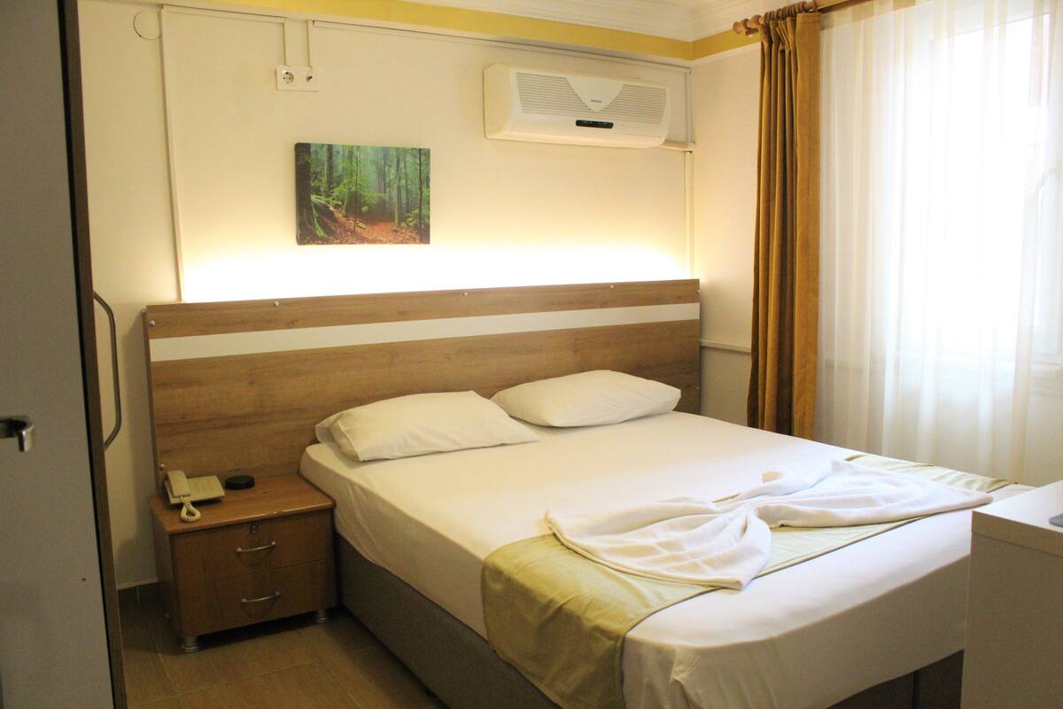 Standard Single Room | Meja, Wi-fi percuma