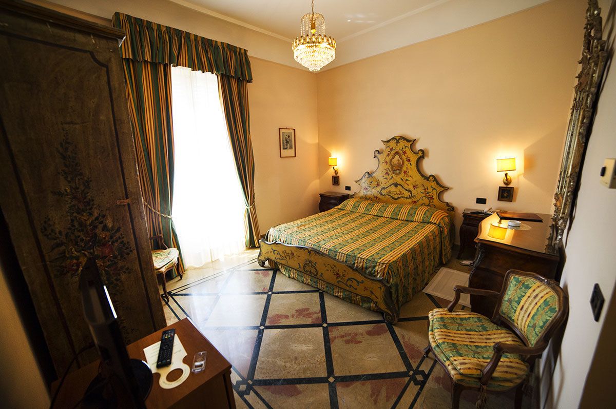 1 bedroom, premium bedding, minibar, in-room safe