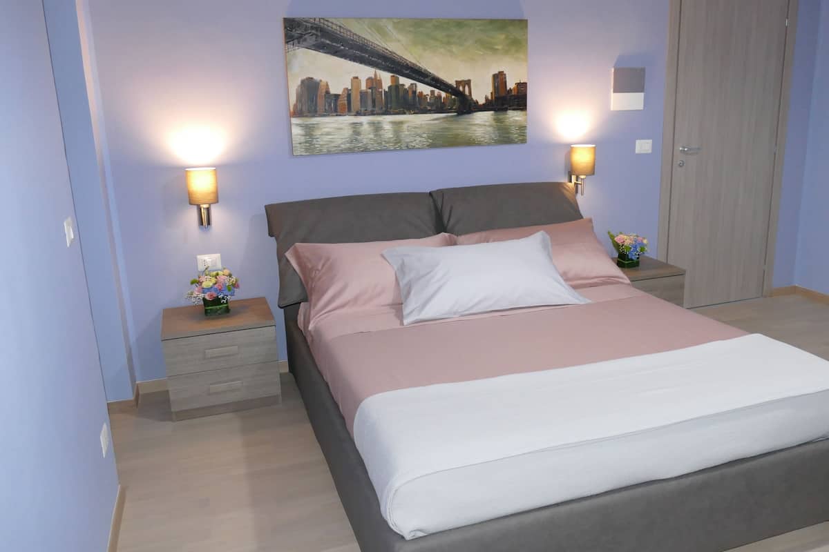Deluxe tweepersoonskamer (King) | 1 slaapkamer, Italiaanse Frette-lakens, luxe beddengoed