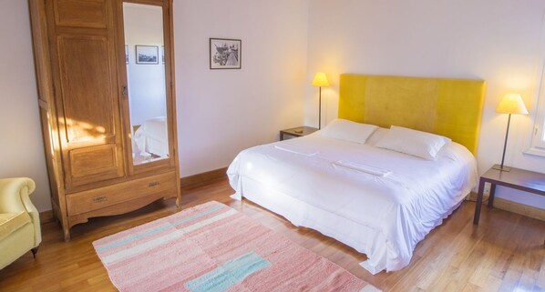 Premium bedding, individually furnished, blackout curtains