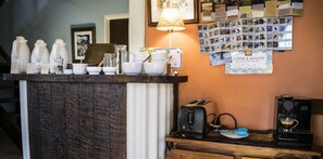 Free daily continental breakfast - Lago Viedma B&B (El Chalten)