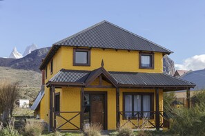 Front of property - Lago Viedma B&B (El Chalten)