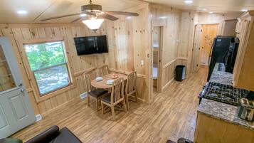 Two Bedroom Family Cottage (Linens not provided) | 1 bedroom, free WiFi