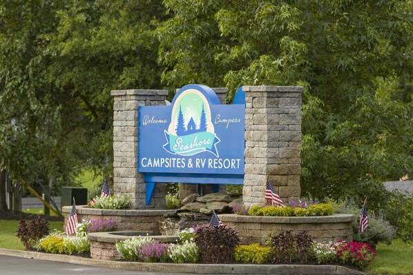 Porch - Sun Retreats Cape May (Cape May)