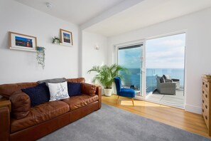 Habitación doble superior, baño privado, vistas al mar (Balcony  Suite 3)