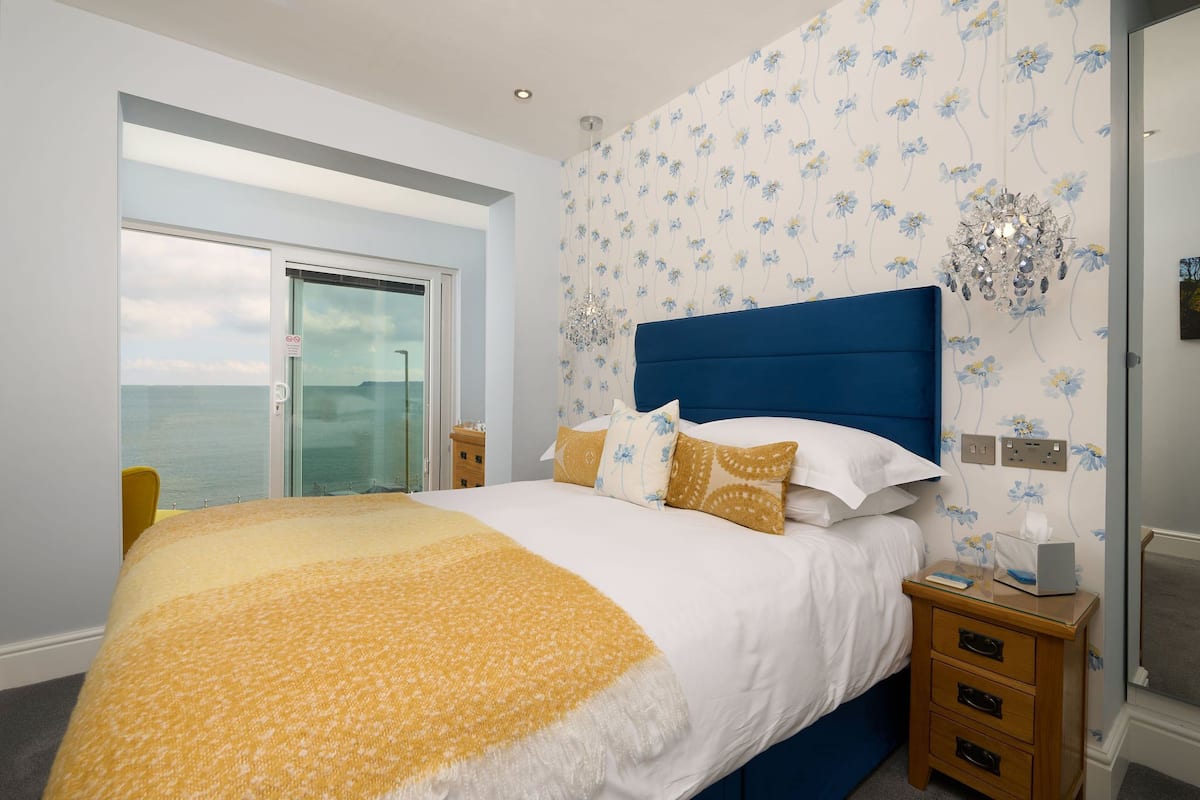 ห้องซูพีเรียดับเบิล, ห้องน้ำในตัว, วิวทะเล ( Cosy Room 4)