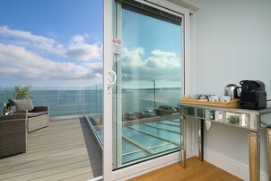 Habitación doble superior, baño privado, vistas al mar (Balcony Suite 6 )
