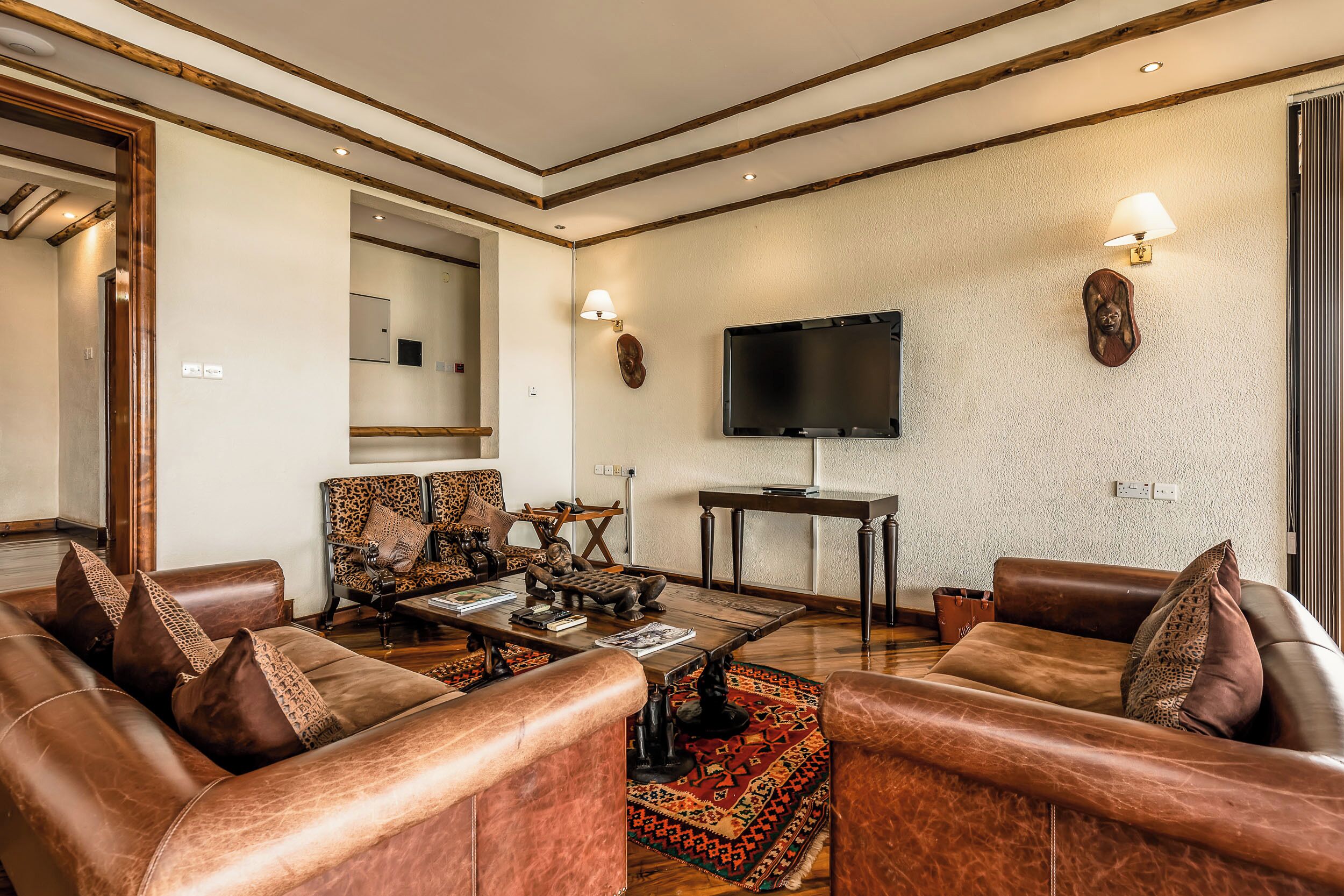 ซิกเนเจอร์คอทเทจ | บริเวณนั่งเล่น | ทีวีจอแบน 42 นิ้ว พร้อมช่องดาวเทียม