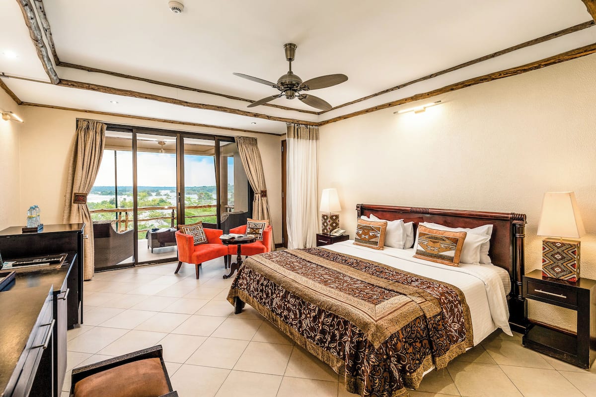 In-room safe, desk, blackout curtains, bed sheets