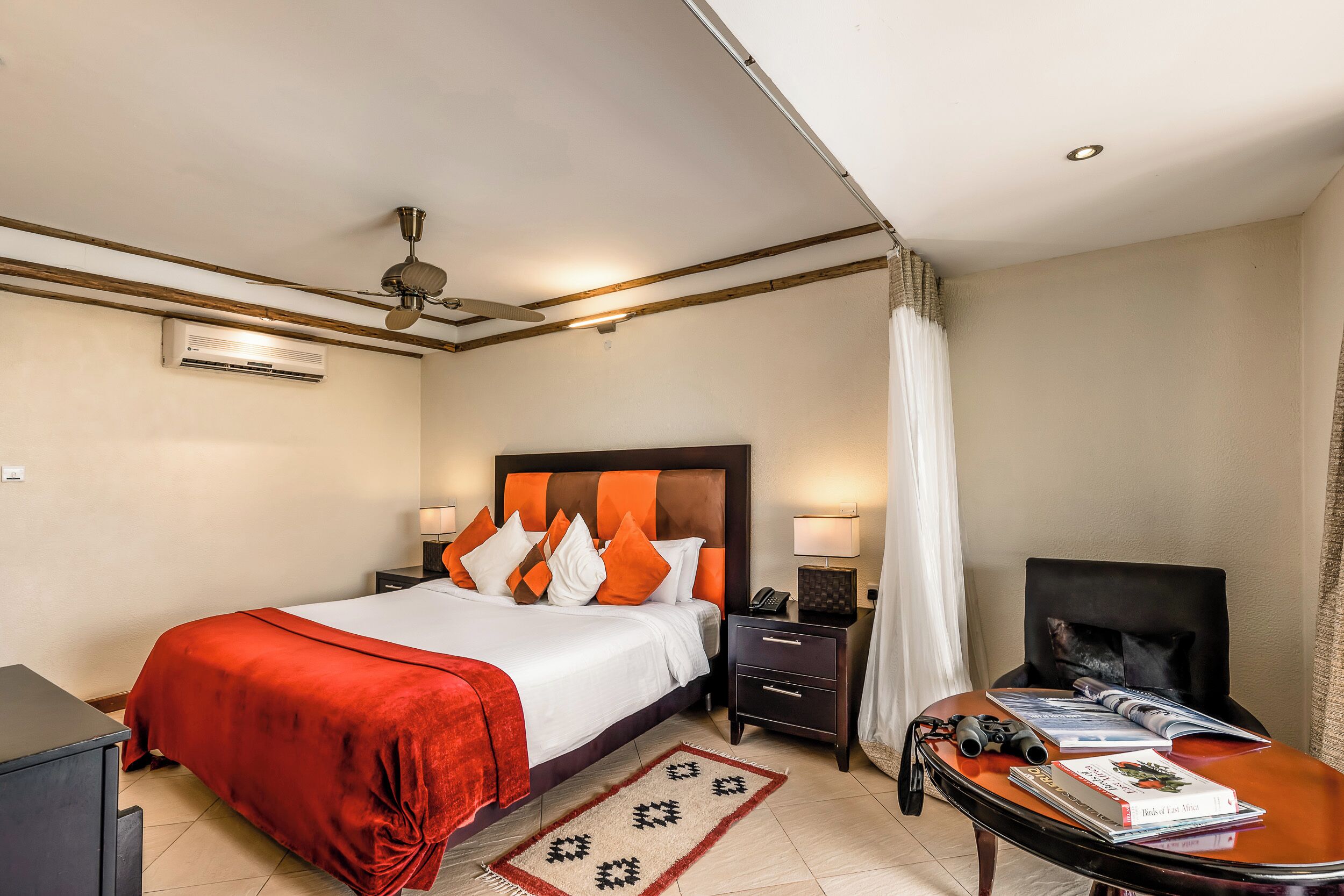 ห้องซูพีเรีย | ตู้นิรภัยในห้องพัก, โต๊ะทำงาน, ผ้าม่านกันแสง, ผ้าปูที่นอน