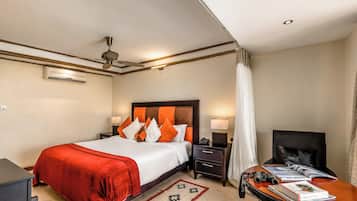 Superior-Zimmer | Zimmersafe, Schreibtisch, VerdunkelungsvorhÀnge, BettwÀsche