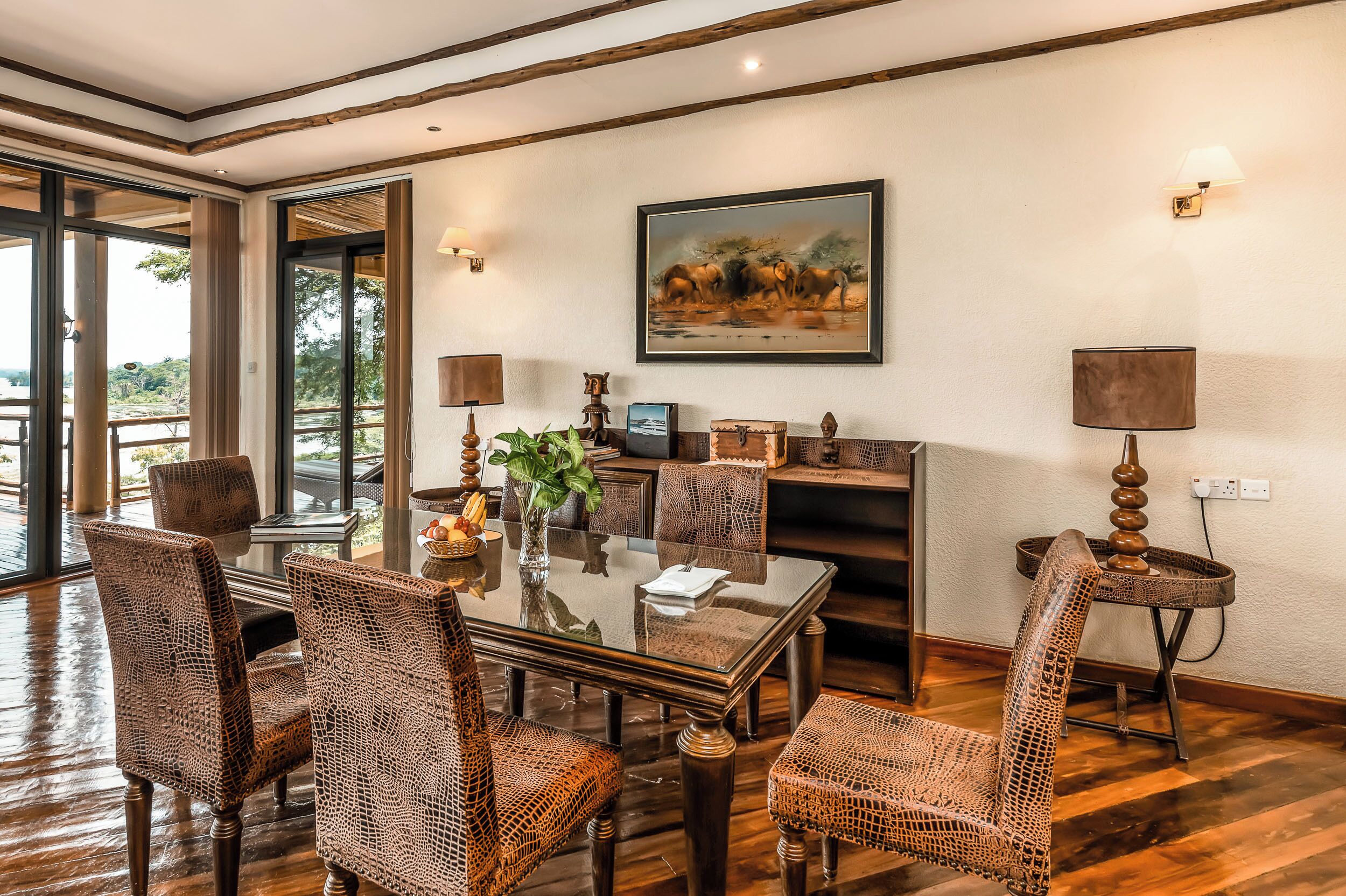 特色村舍 | 客房内用餐