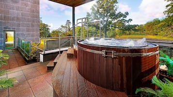 室外 SPA 浴池