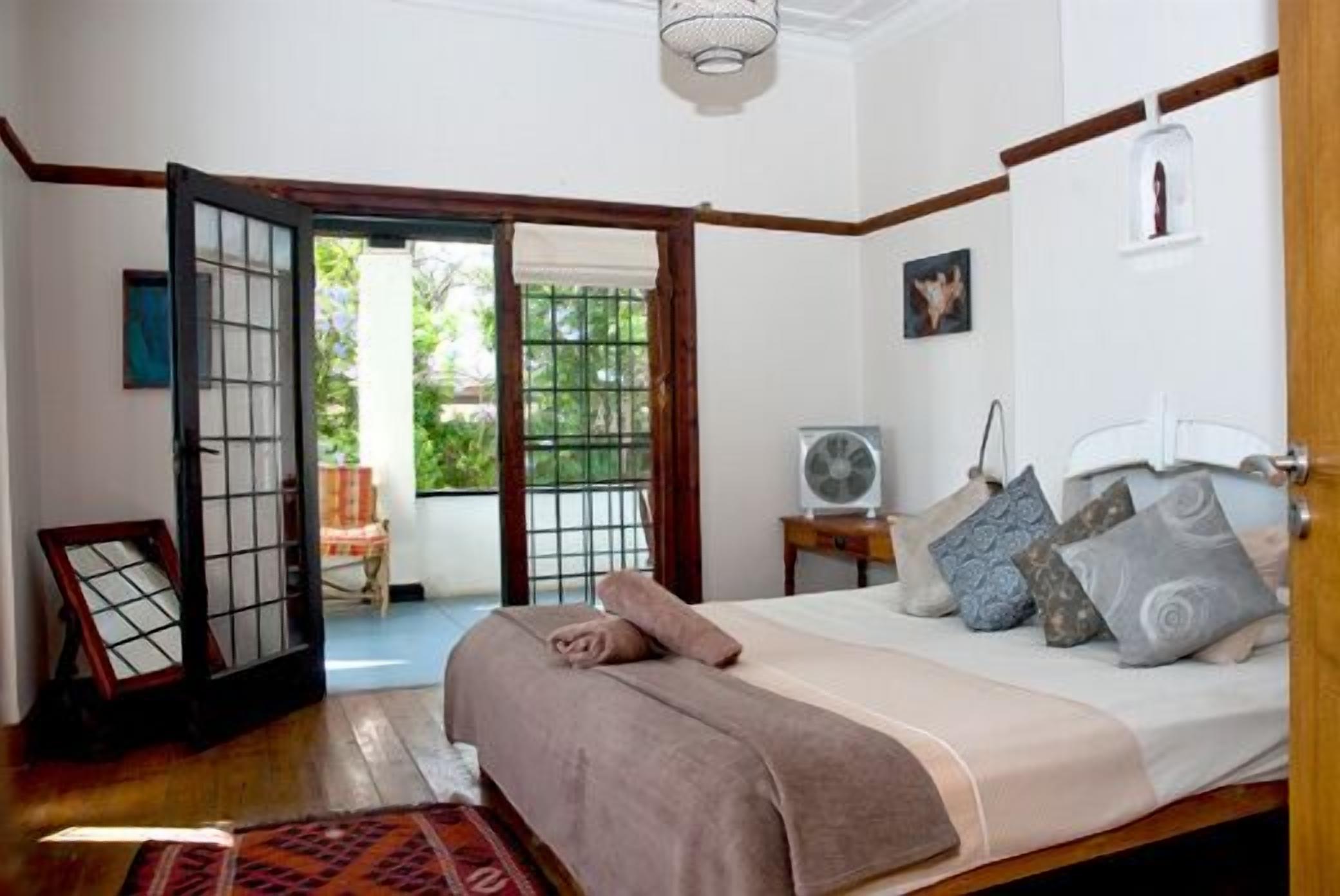 Decoración personalizada, muebles diferentes y wifi gratis 