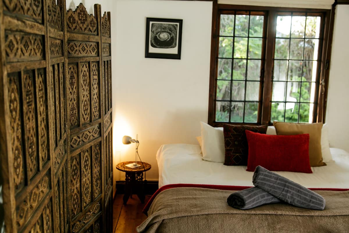 Standard Double Room | Dihias secara berasingan, dilengkapkan perabot secara berasingan