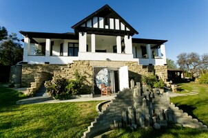 Fachada da propriedade