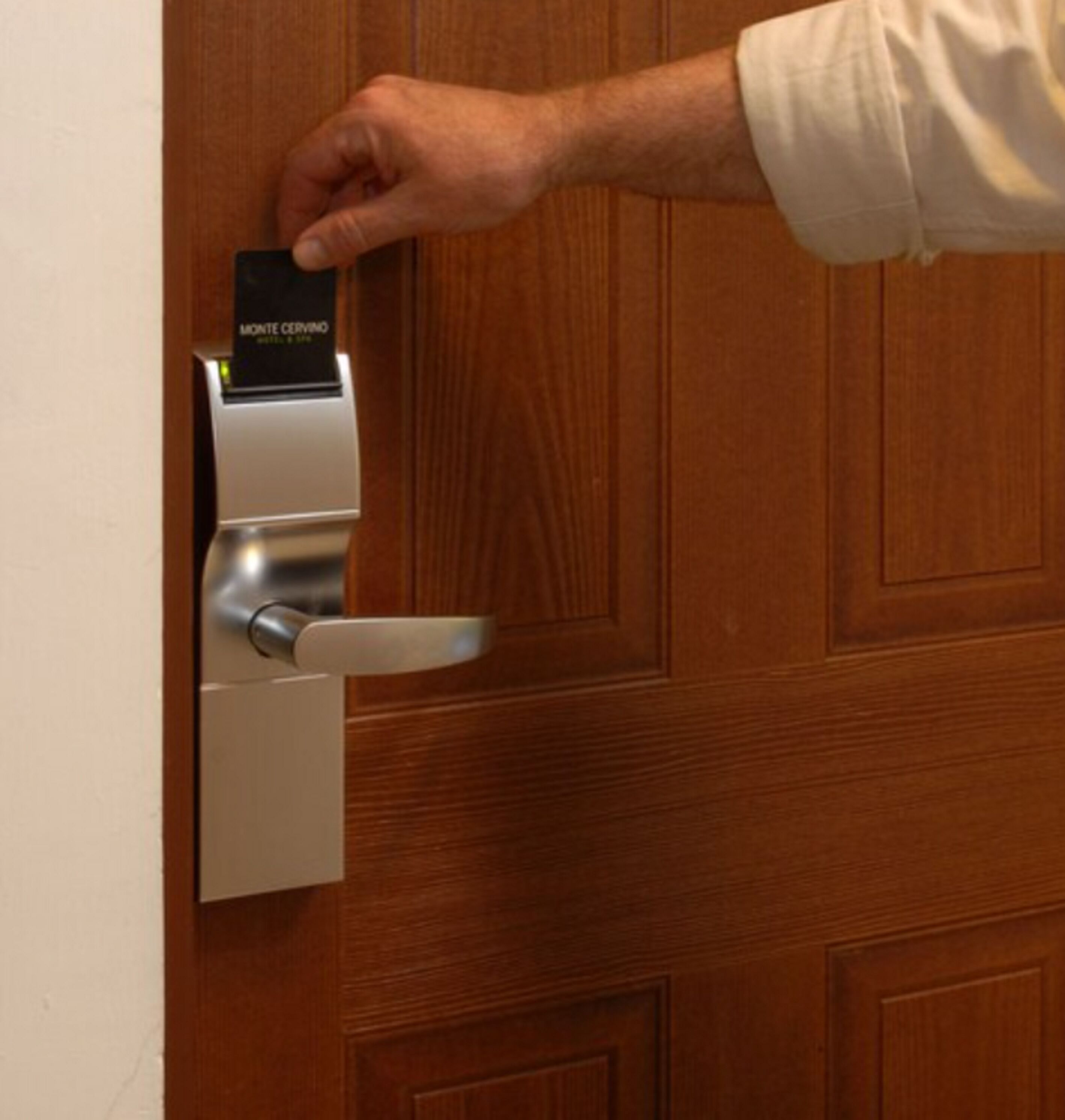 quadruple room | in-room safe, free cots/infant beds, bed sheets