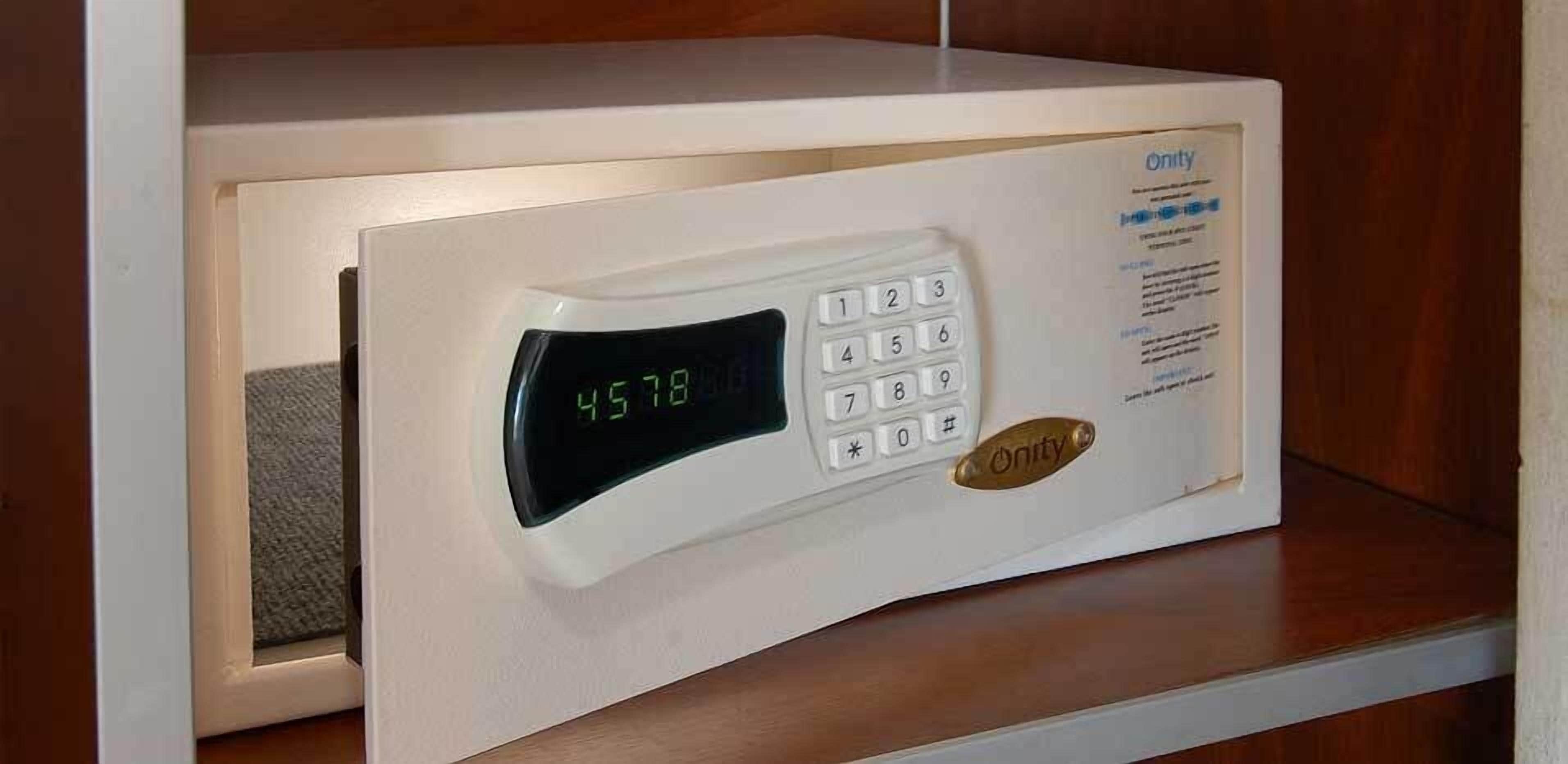 in-room safe, free cots/infant beds, bed sheets