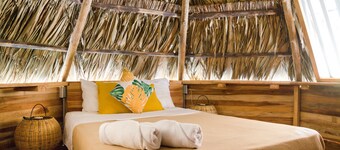 Social/tel Puerto Viejo