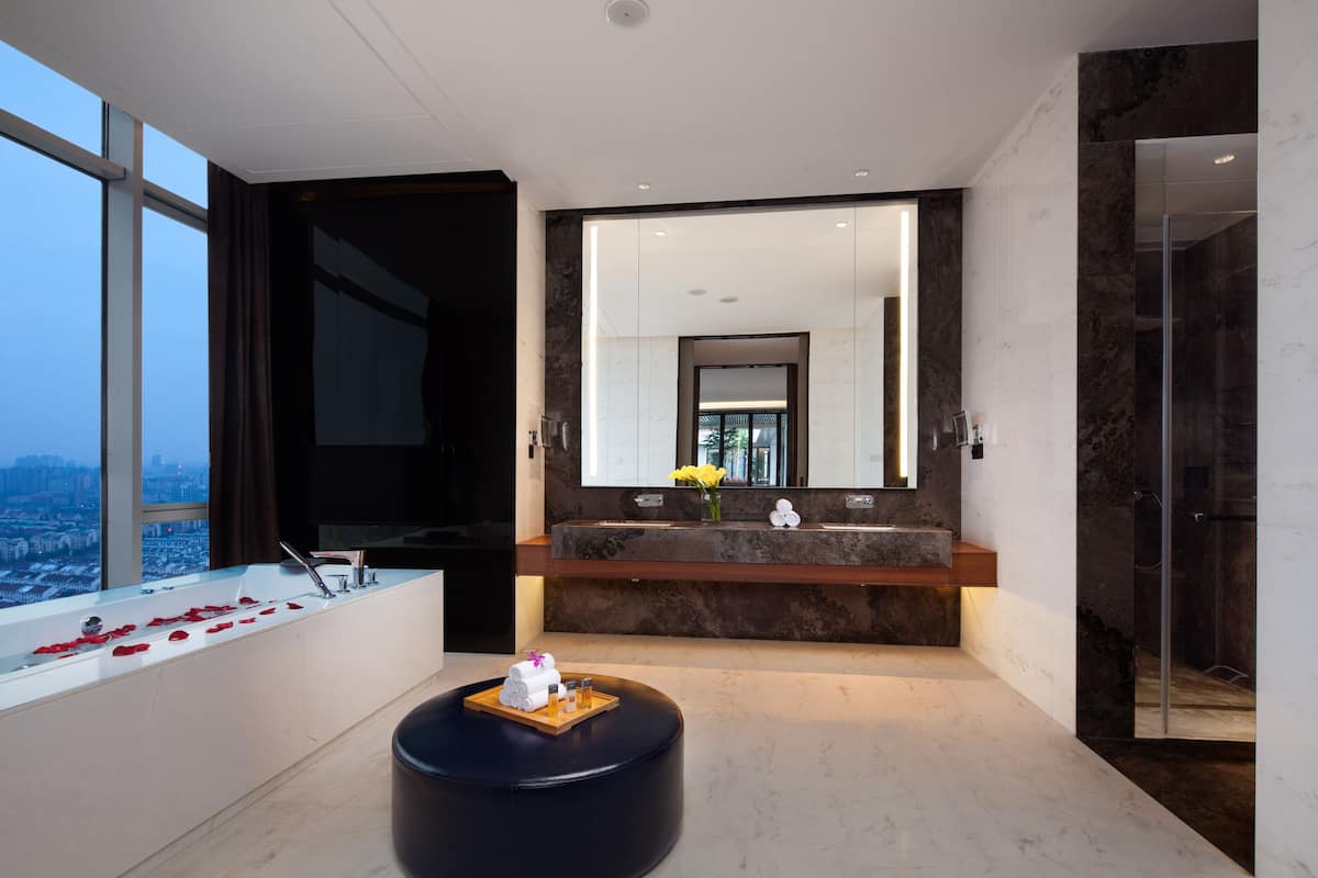 Suite, 1 Bedroom (Dining Area) | 1 bedroom, down comforters, minibar, in-room safe